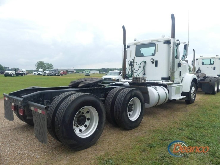 2016-international-9900i-image-2