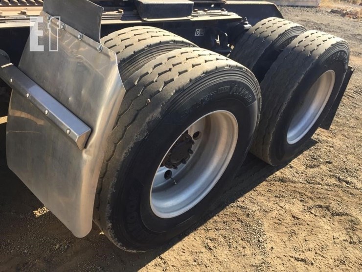 2002-kenworth-t800-image-11