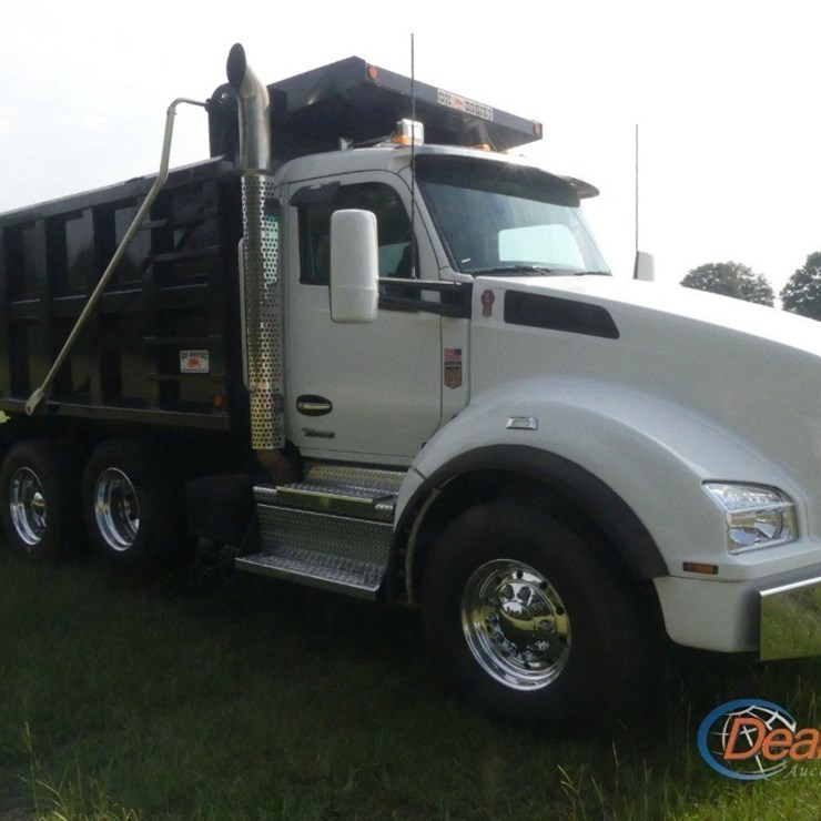 2024 KENWORTH T880