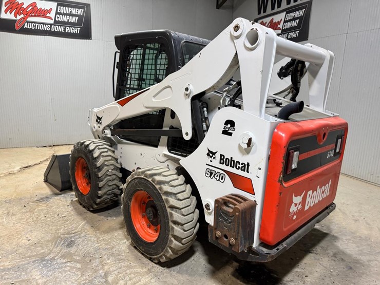 2022-bobcat-s740-image-3
