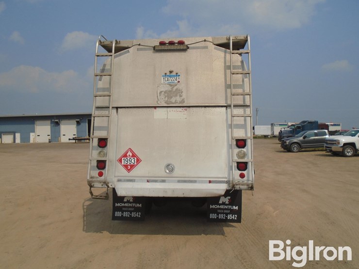 2002-freightliner-fl80-image-6