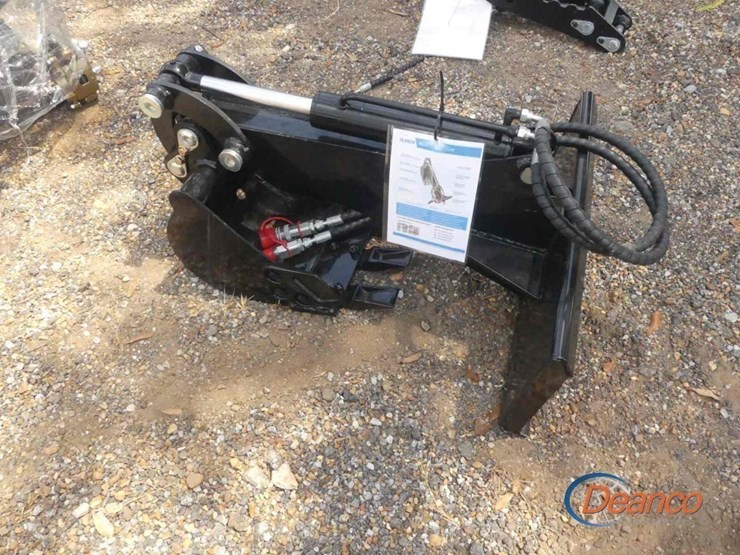 unused-2025-ir-backhoe-attachment-image-1
