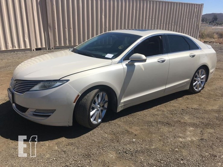 2014-lincoln-mkz-image-1