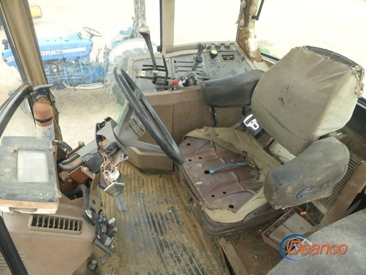 john-deere-7400-image-10