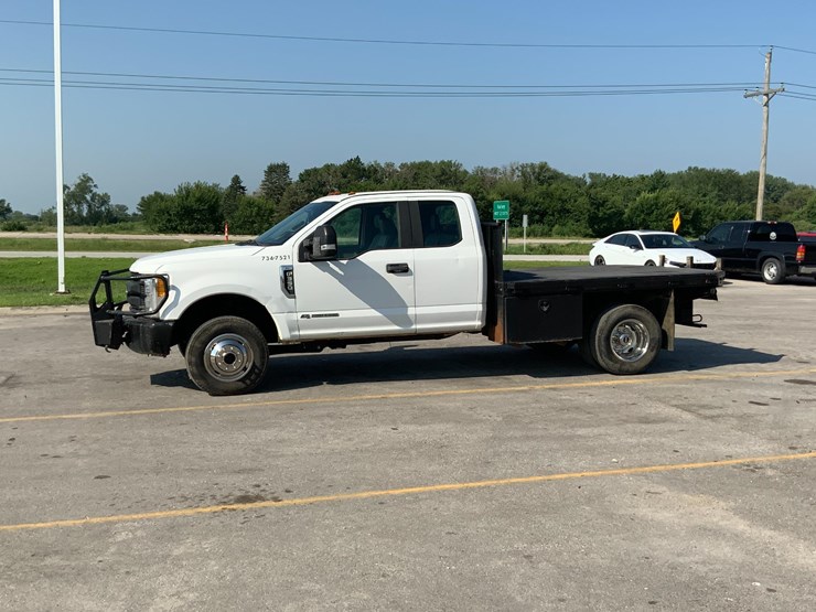 2017-ford-f350-xl-image-10
