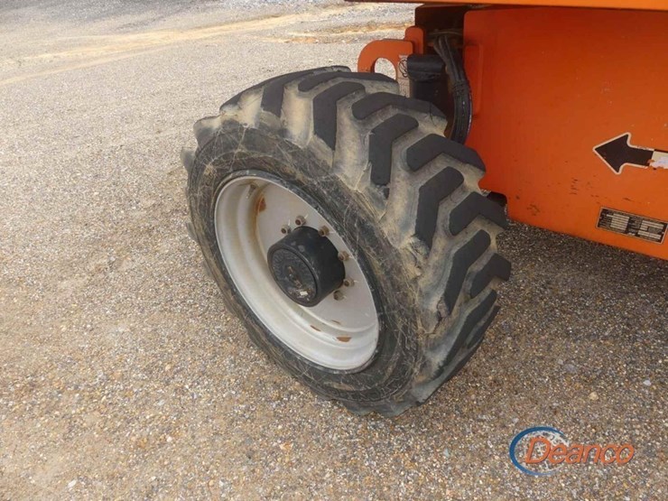 2014-jlg-600s-image-9