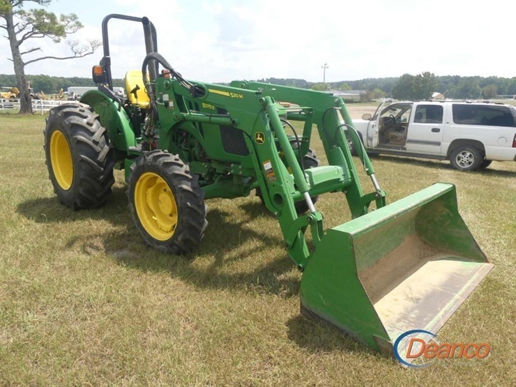 2018-john-deere-5075e-image-1