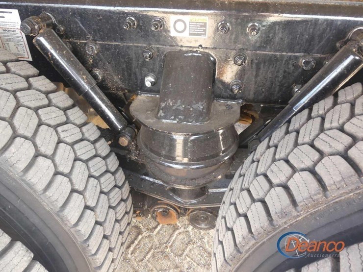 2024-kenworth-t880-image-5