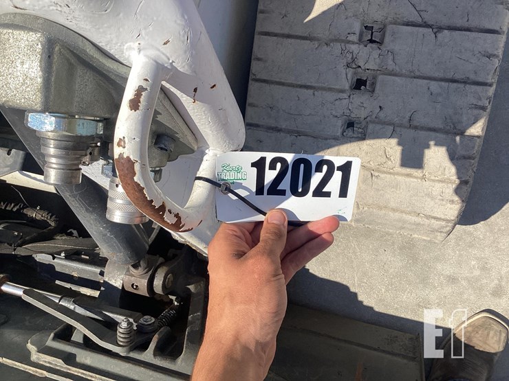 2022-bobcat-t76-image-27