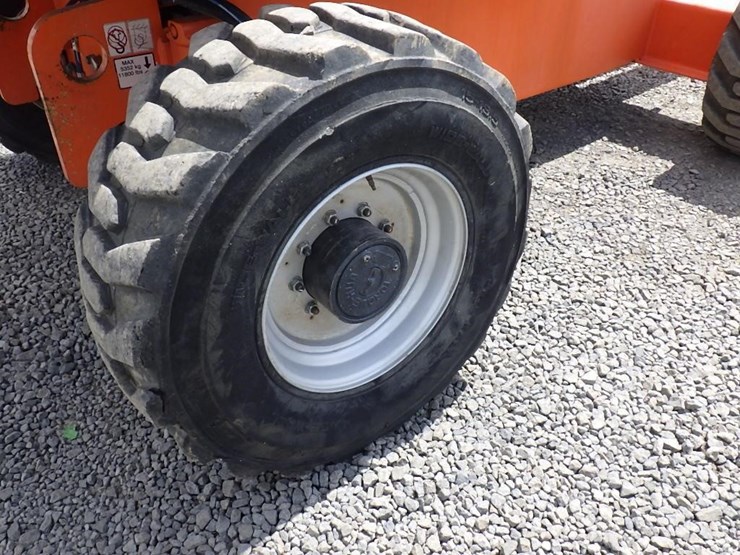2007-jlg-600s-image-29