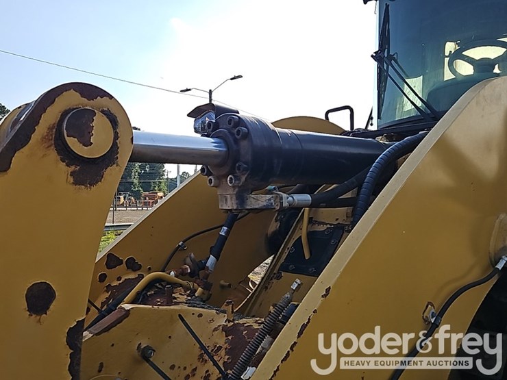 2018-caterpillar-950m-image-16