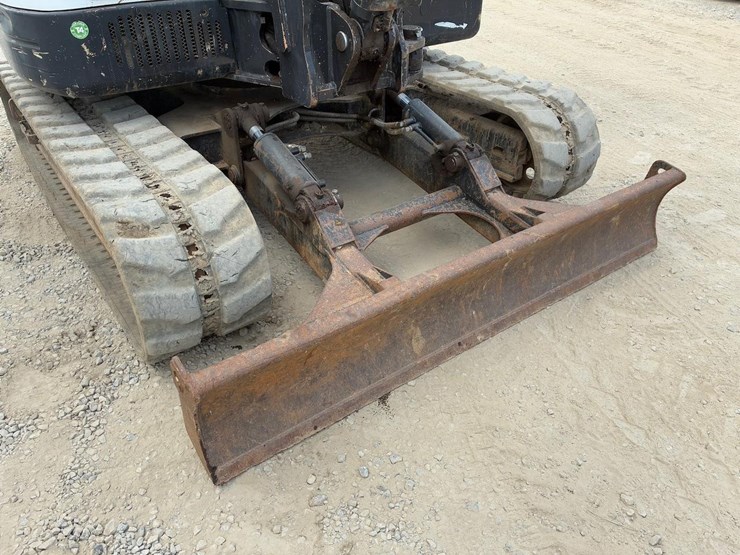 2017-bobcat-e85-image-13