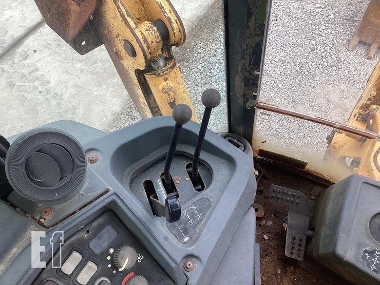 2005-deere-310sg-image-21