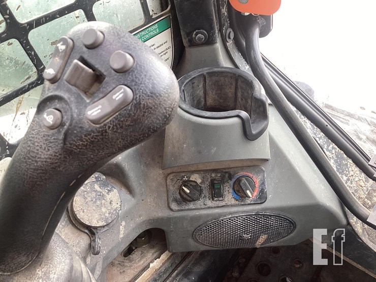 2020-bobcat-t595-image-17