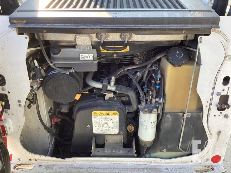 2022-bobcat-t76-image-11