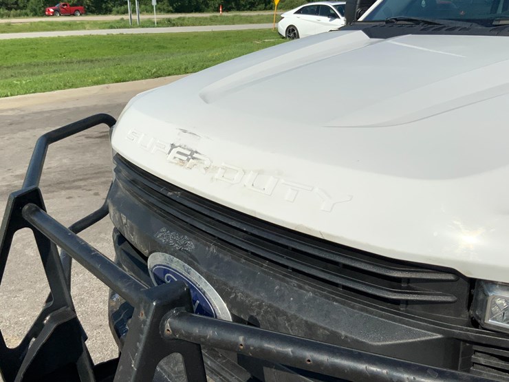 2017-ford-f350-xl-image-13
