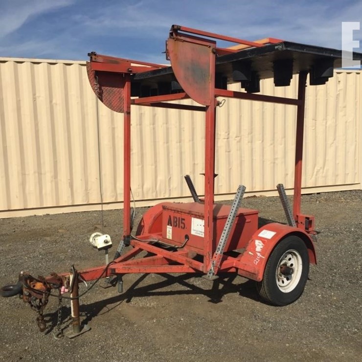 2010 MYERS & SONS ARROW BOARD