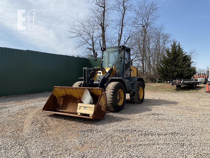 2019-deere-344l-image-8