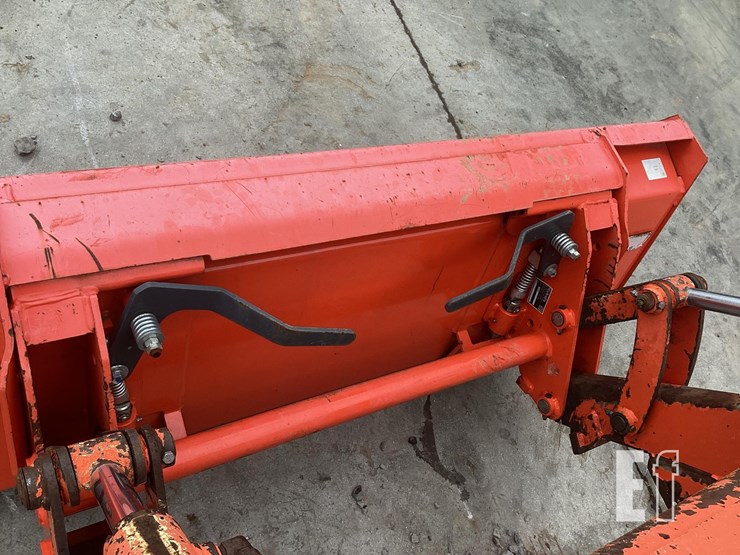 2006-kubota-l4330-image-10