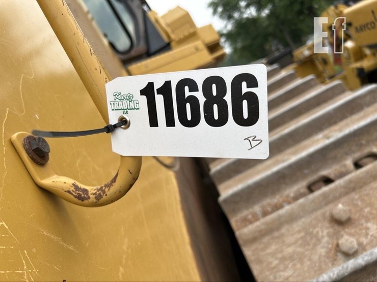 2018-caterpillar-d7e-image-27