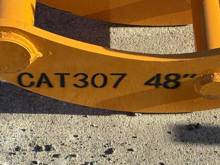 caterpillar-307-image-5
