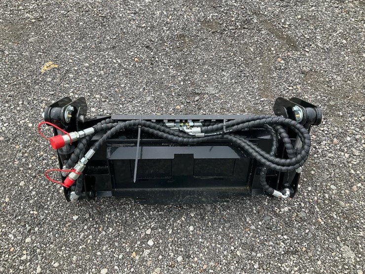#1566-•-unused-mini-skid-steer-4in1-bucket-image-2