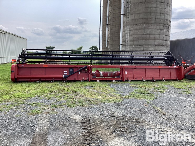 2011-case-ih-3020-image-10