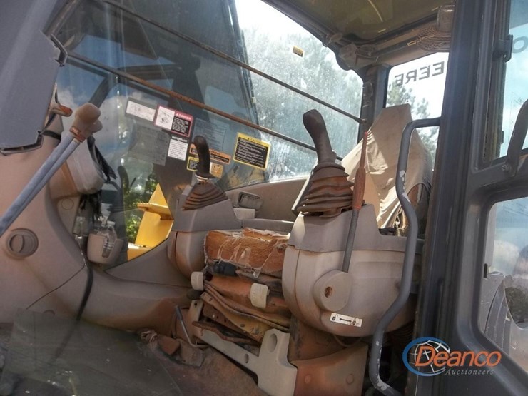 deere-270d-lc-image-4