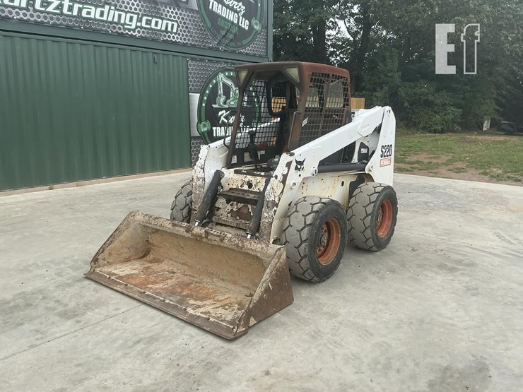 2006-bobcat-s220-image-8