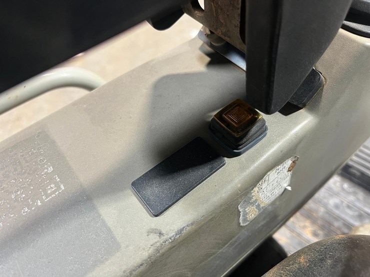 takeuchi-tb235-image-29