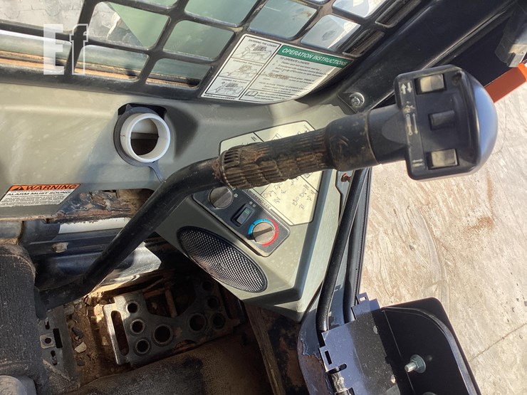 2012-bobcat-s630-image-18
