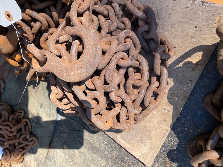 #1689-•-(2)-chains-with-hooks-image-4