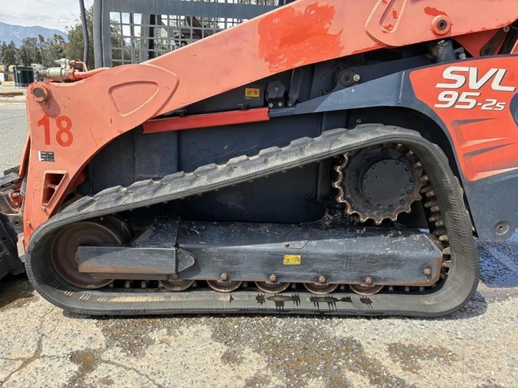 2018-kubota-svl95-2s-image-8