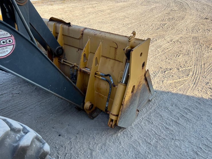 deere-310sj-image-23