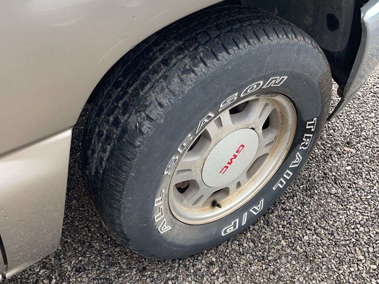 1999-gmc-1500-image-17