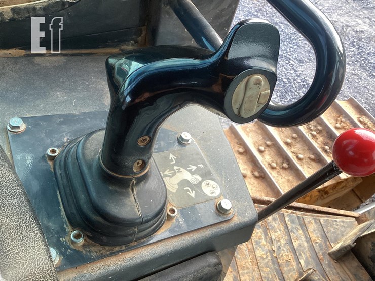 2017-deere-550k-lgp-image-17