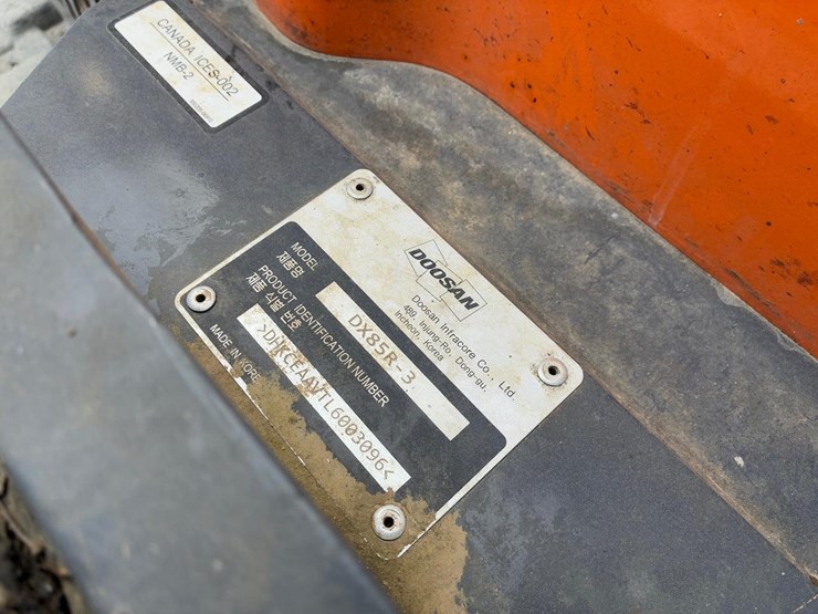 2021-doosan-dx85r-3-image-33