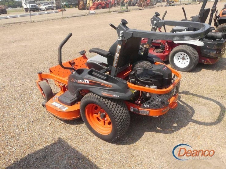 2017-kubota-z421kw-zero-turn-mower,-s/n-15592:-rollbar,-gas-eng.,-54"-cut,-578-hrs-image-3