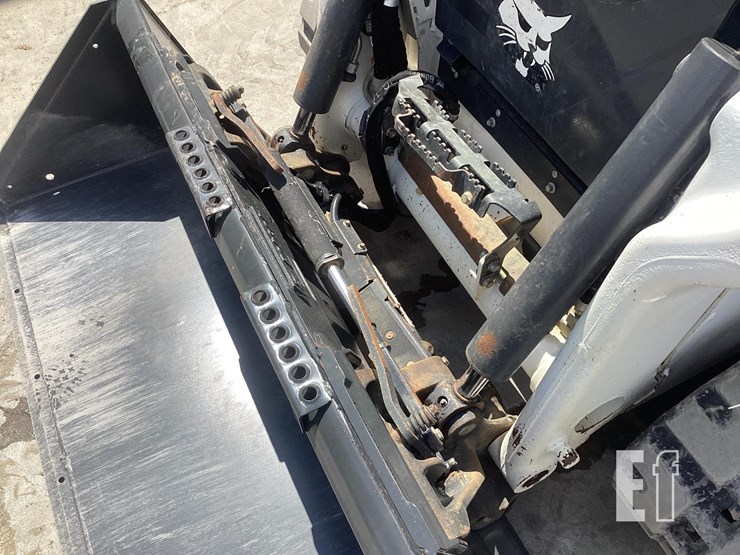 2023-bobcat-t64-image-10