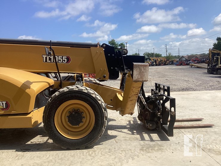2021-caterpillar-tl1055-image-6