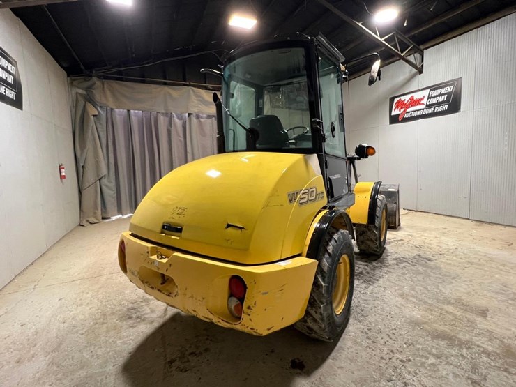 new-holland-w50tc-image-5