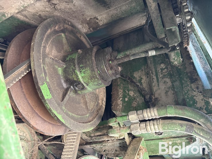 1982-john-deere-8820-image-19