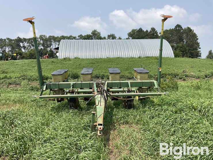 john-deere-7000-image-2