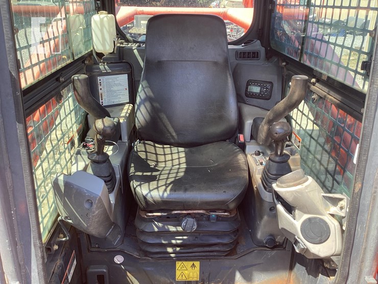 2019-kubota-svl95-2s-image-12