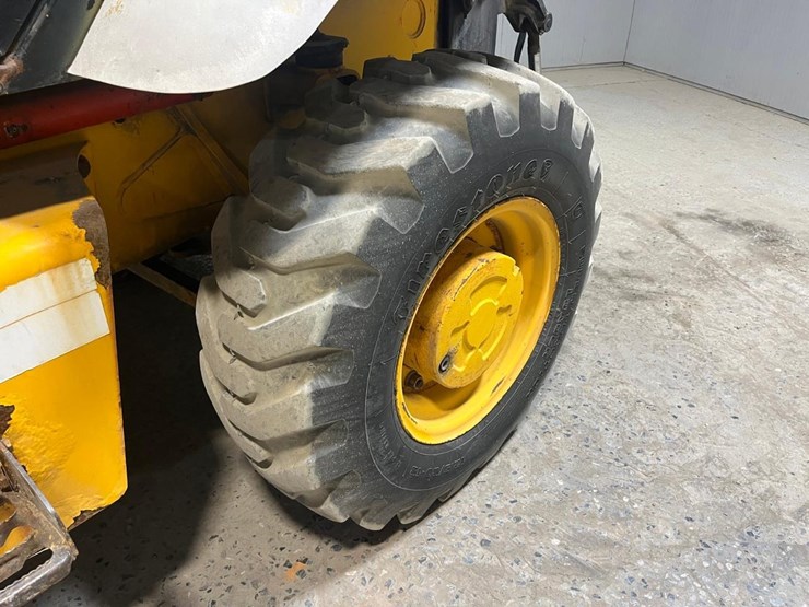 jcb-2cx-image-13