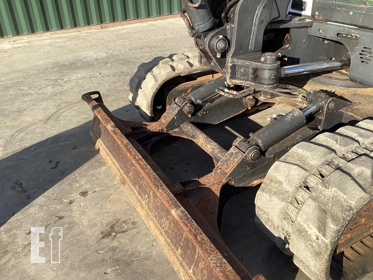 2012-bobcat-e80-image-10
