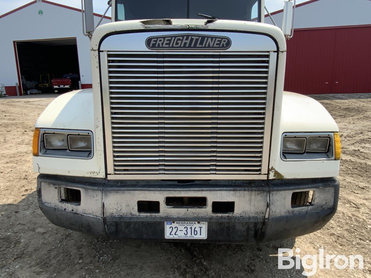 1989-freightliner-fld120-image-17