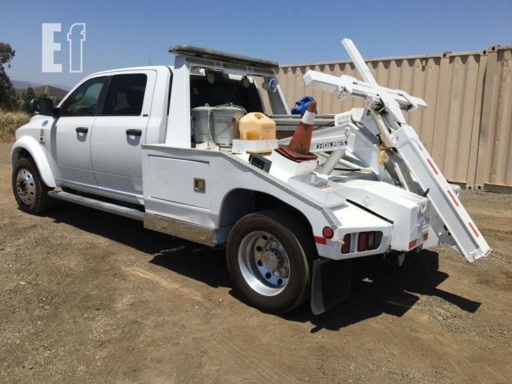 2018-ram-5500-slt-image-4