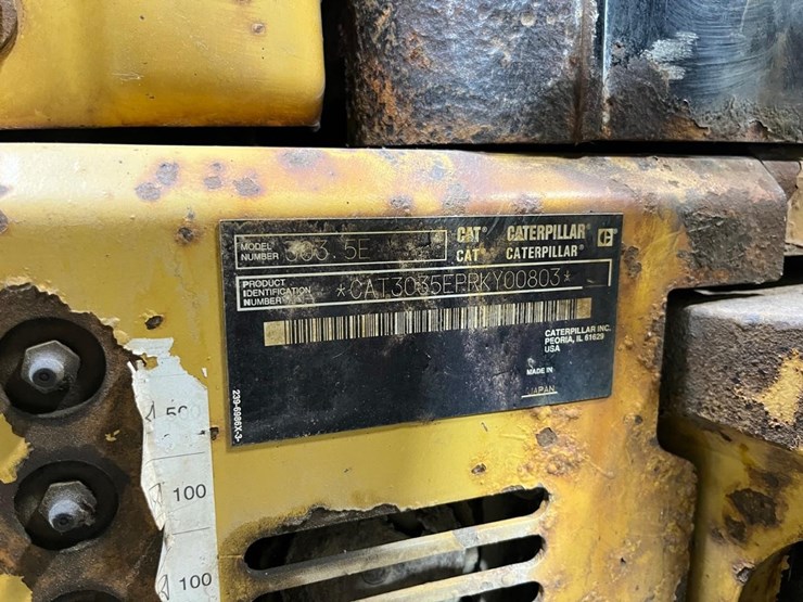 caterpillar-303-image-35