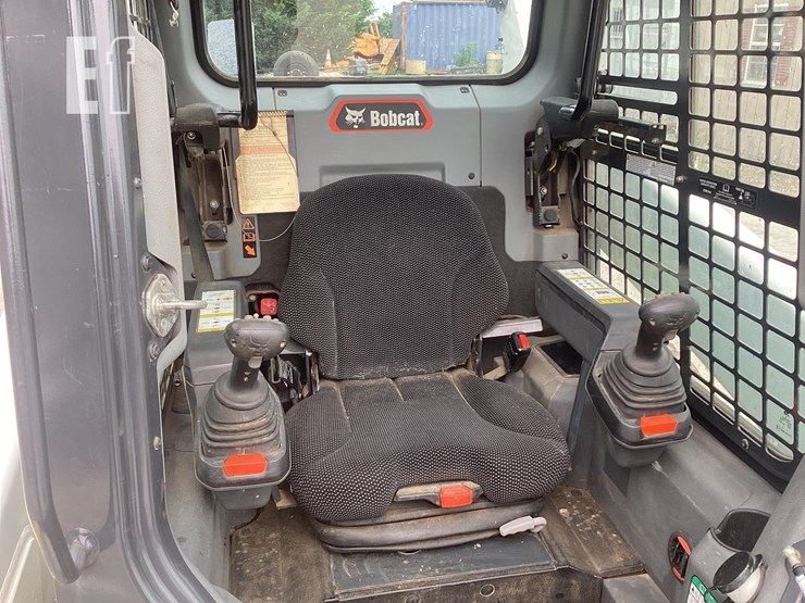 2022-bobcat-t64-image-14